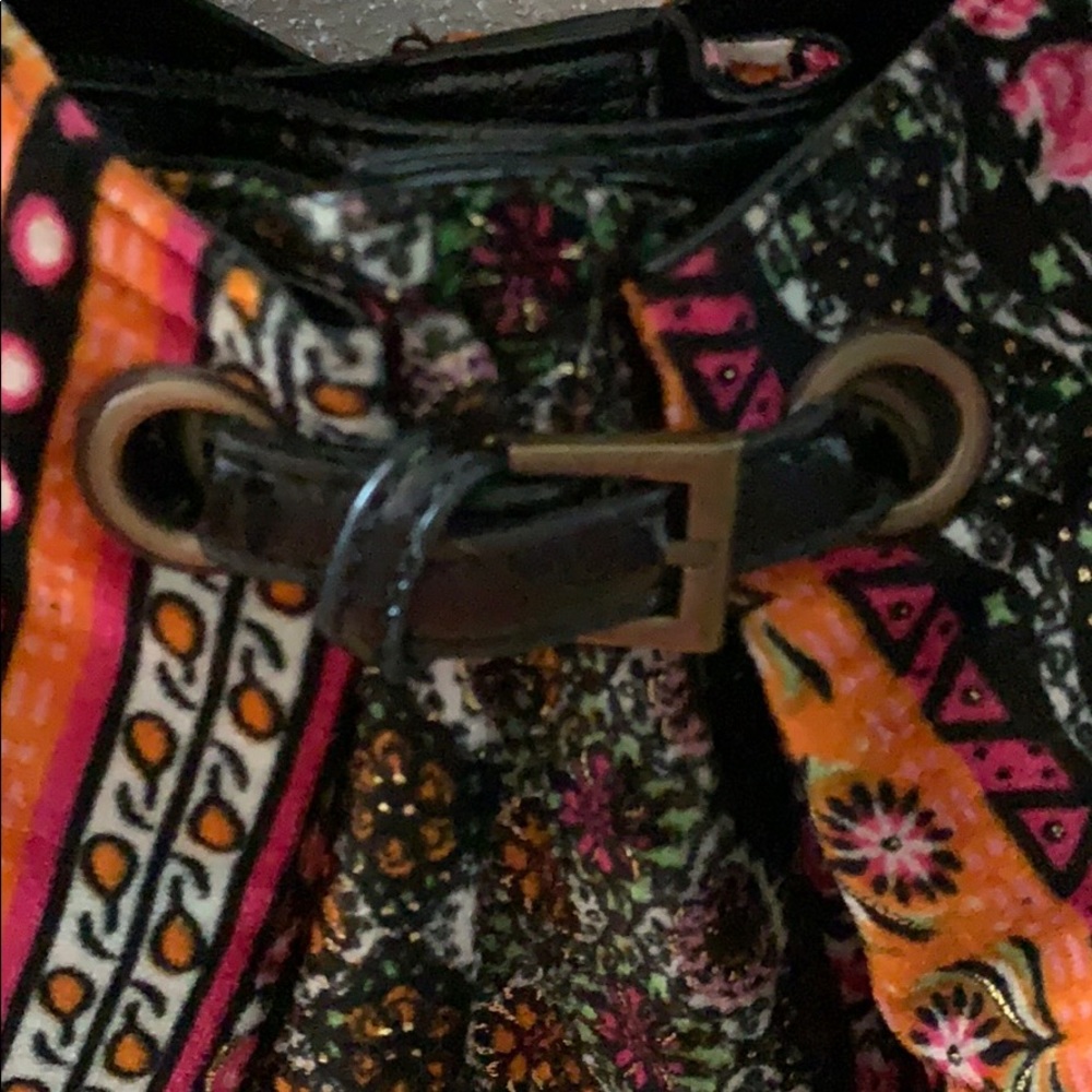 Funky Fun Shoulder Bag - Picture 4 of 6